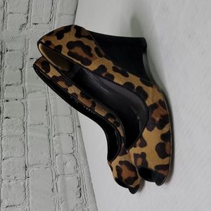 Stuart weitzman leopard fur peep toe wedge pump